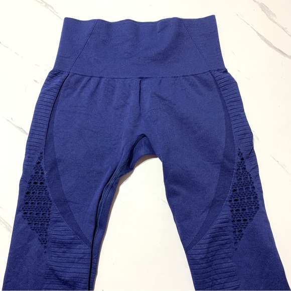 NWOT Royal Blue High Waisted Leggings Size Medium - Picture 4 of 14